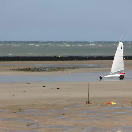 Cote Digue - Face A La *